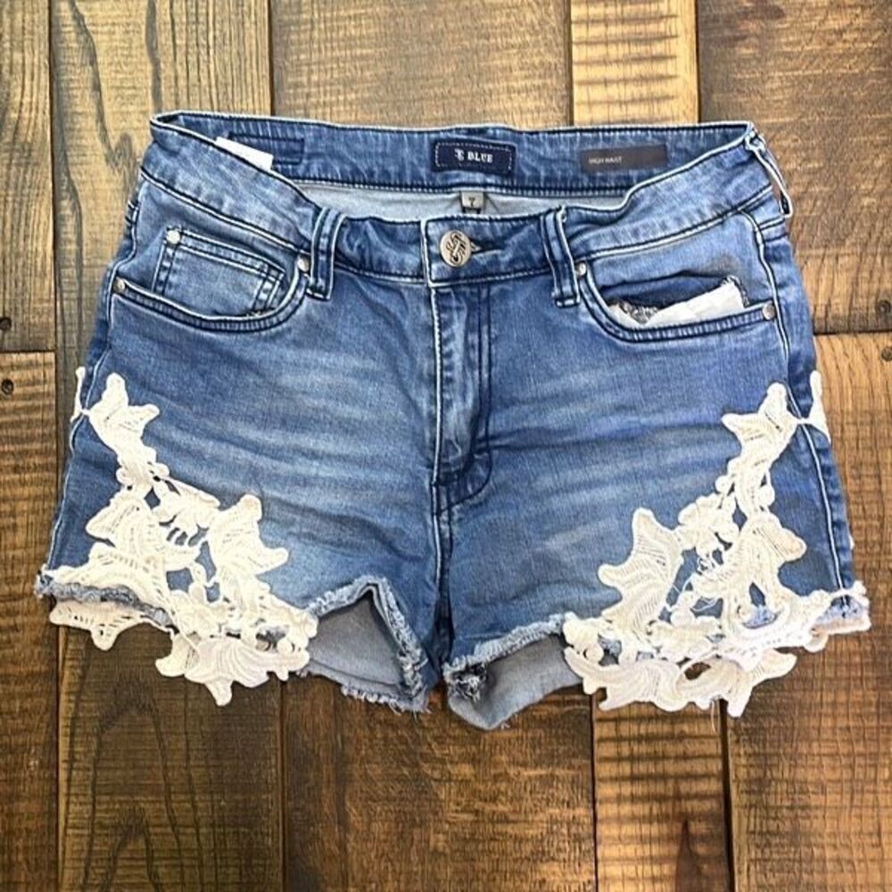 STS BLUE HIGH WAIST JEAN SHORTS SIZE 7